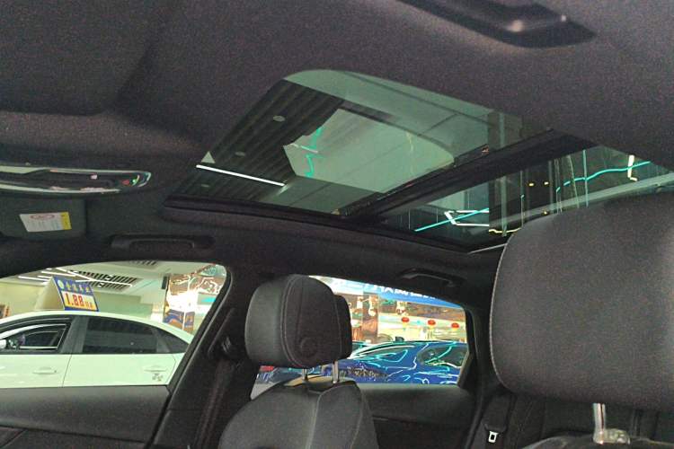 Used Audi A4L 2024 40 TFSI Luxury Dynamic Edition Headliner