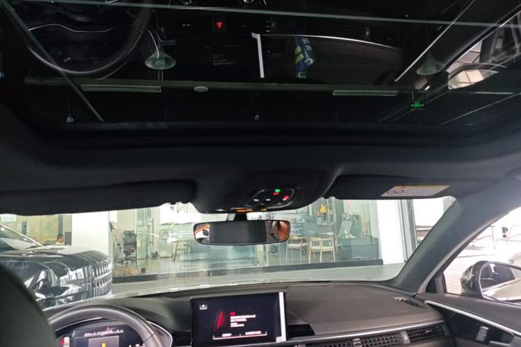 Used Audi A4L 2024 40 TFSI Luxury Dynamic Edition Headliner