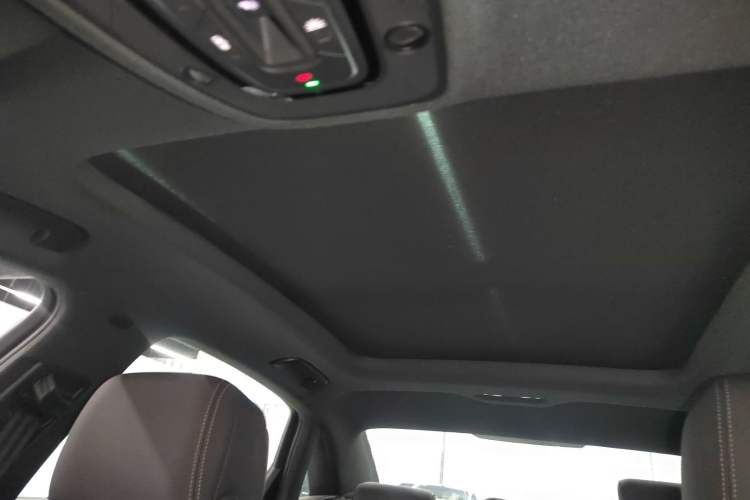 Used Audi A4L 2024 40 TFSI quattro RS Performance Package Headliner