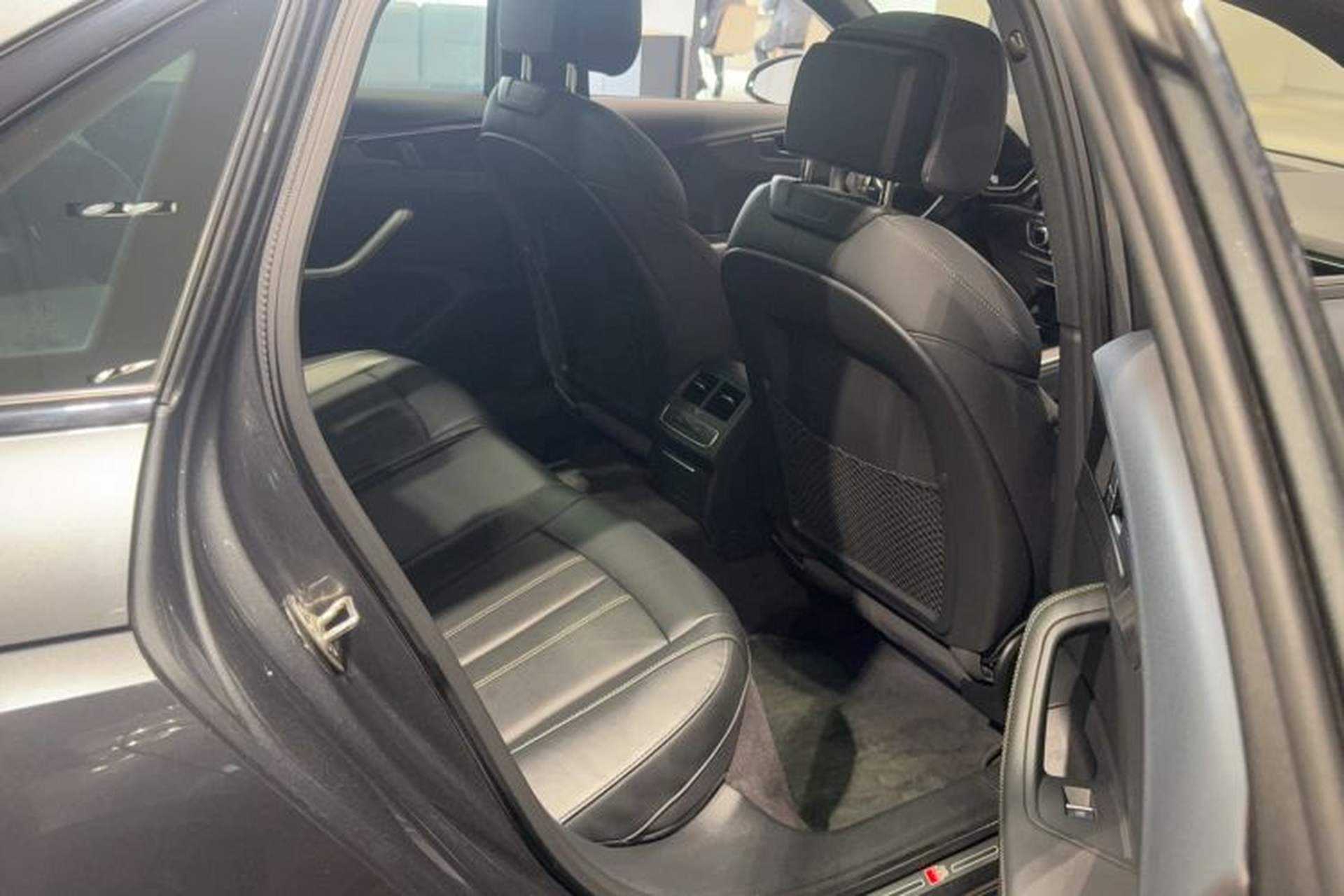 Used Audi A4L 2024 40 TFSI quattro RS Performance Package Interior 1