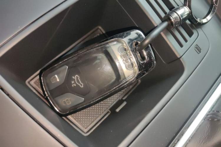 Used Audi A4L 2024 40 TFSI Fashion Dynamic Model Interior 1