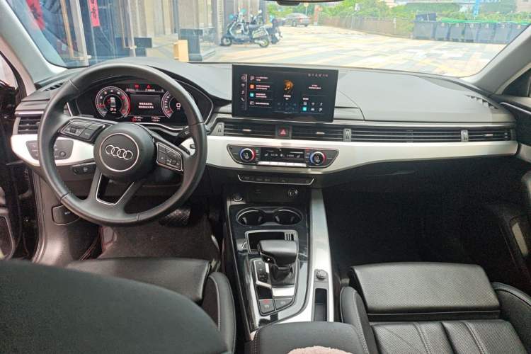 Used Audi A4L 2024 40 TFSI Fashion Dynamic Model Interior 2