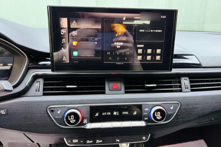 Used Audi A4L 2024 40 TFSI Luxury Dynamic Edition Interior 2
