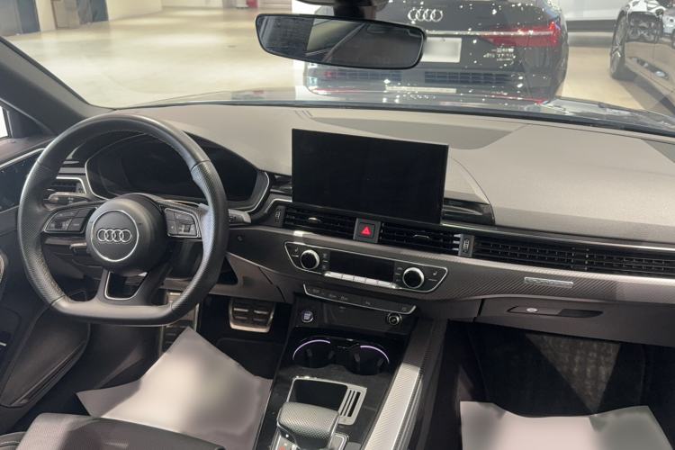 Used Audi A4L 2024 40 TFSI quattro RS Performance Package Interior 3