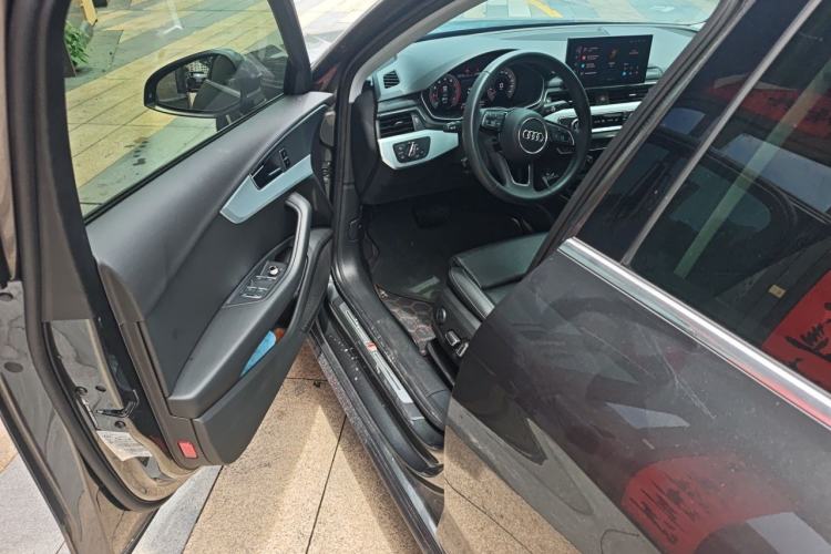 Used Audi A4L 2024 40 TFSI Fashion Dynamic Model Interior 3