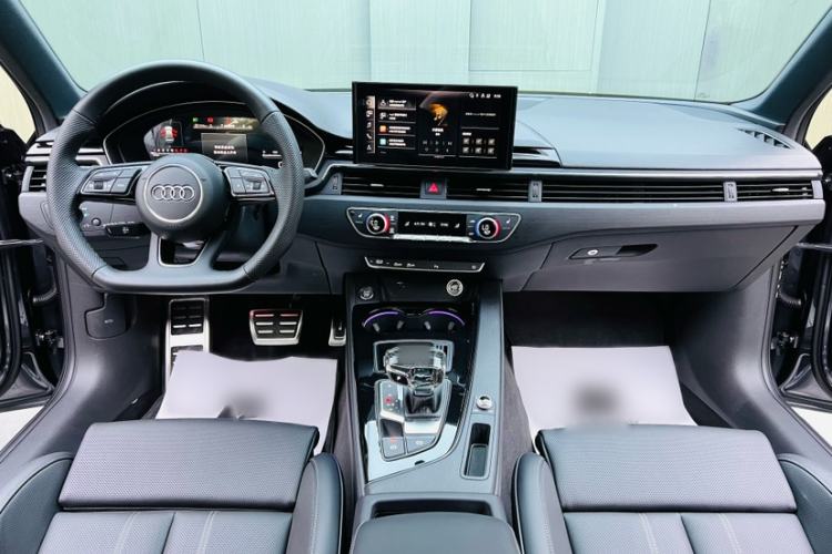 Used Audi A4L 2024 40 TFSI Luxury Dynamic Edition Interior 3