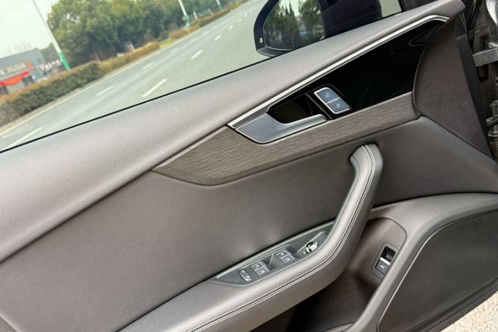 Used Audi A4L 2024 40 TFSI Luxury Dynamic Edition Interior 5