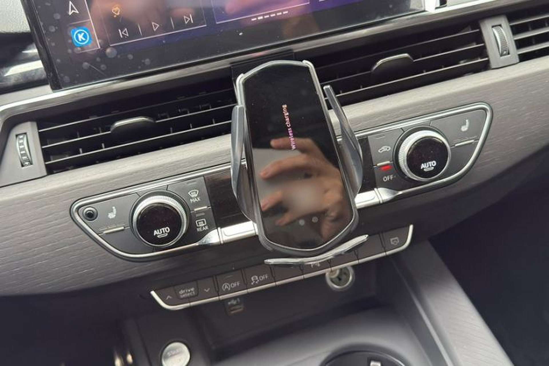 Used Audi A4L 2024 40 TFSI Luxury Dynamic Edition Interior 7