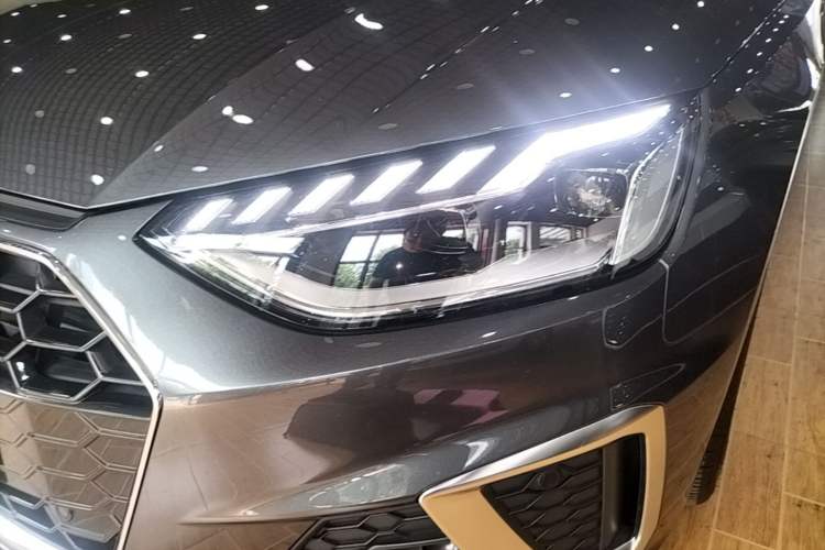 Used Audi A4L 2024 40 TFSI Fashion Dynamic Model Left Front Headlight