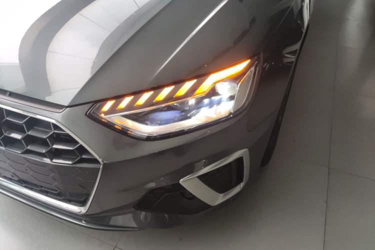 Used Audi A4L 2024 40 TFSI Fashion Dynamic Model Left Front Headlight