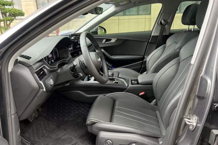 Used Audi A4L 2024 40 TFSI Fashion Dynamic Model Left Front Seat