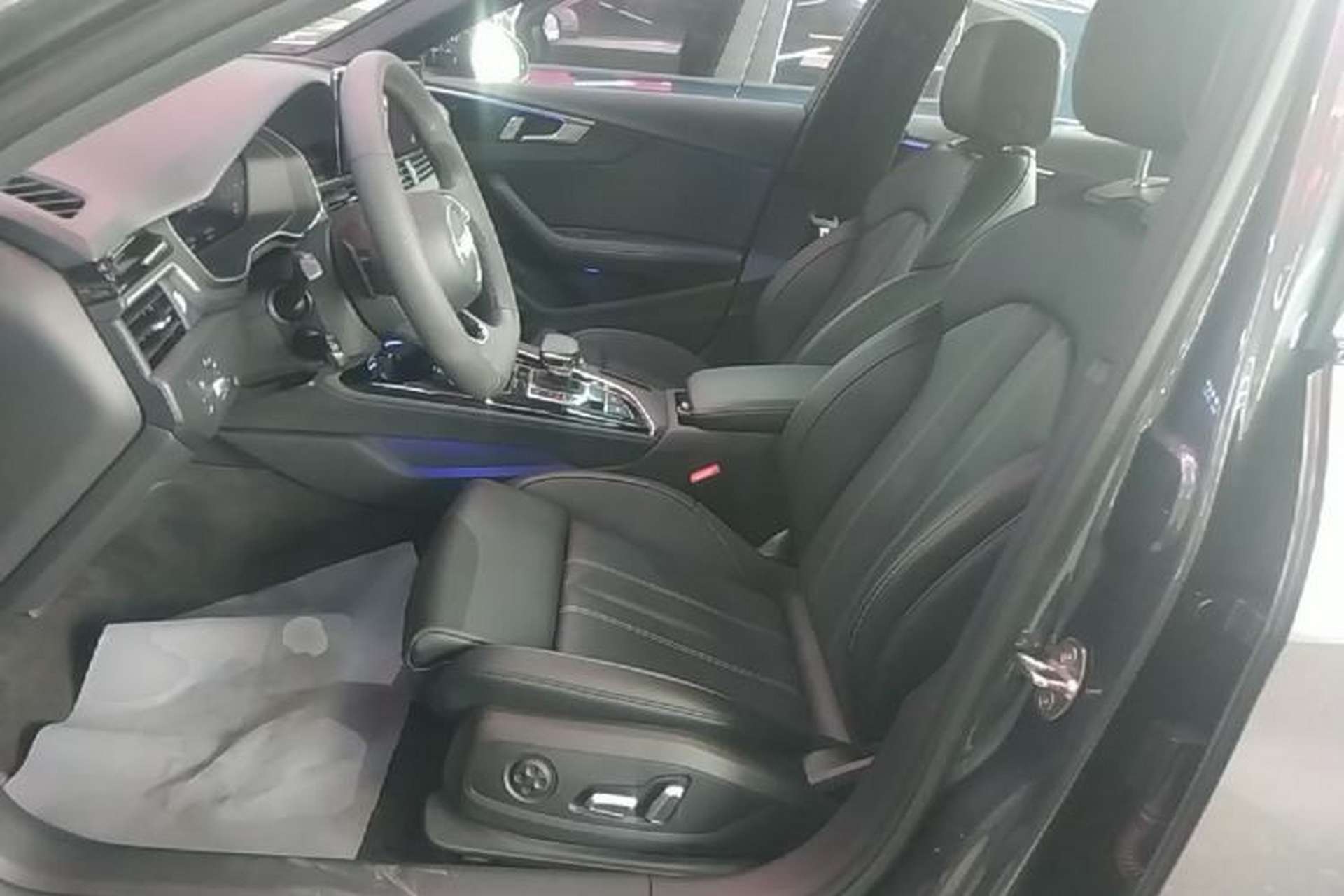 Used Audi A4L 2024 40 TFSI Luxury Dynamic Edition Left Front Seat