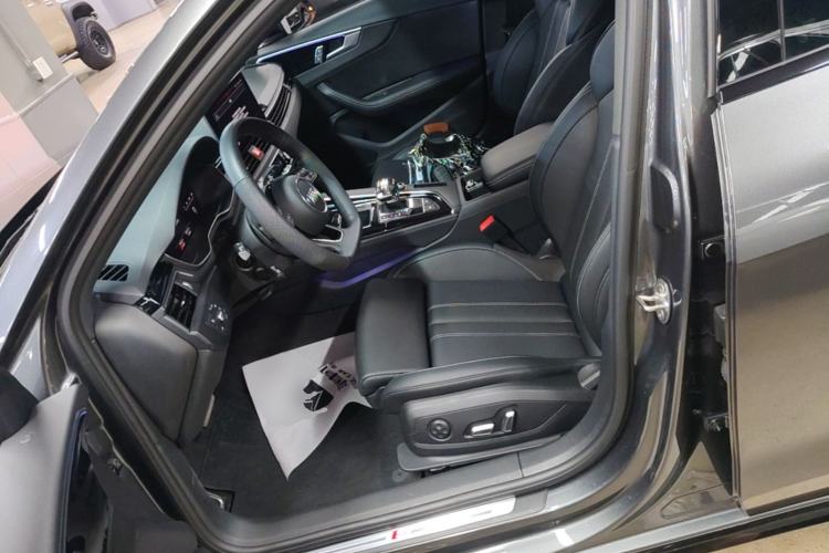 Used Audi A4L 2024 40 TFSI Luxury Dynamic Edition Left Front Seat