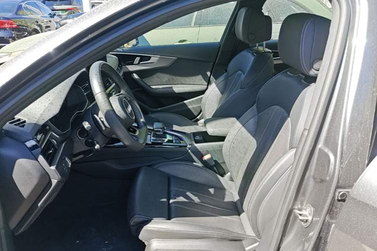 Used Audi A4L 2024 40 TFSI quattro RS Performance Package Left Front Seat