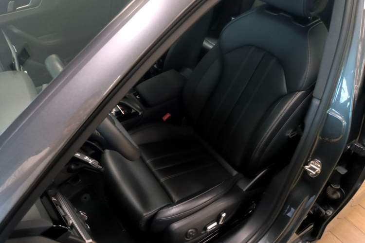 Used Audi A4L 2024 40 TFSI quattro RS Performance Package Left Front Seat