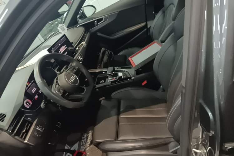 Used Audi A4L 2024 40 TFSI quattro RS Performance Package Left Front Seat