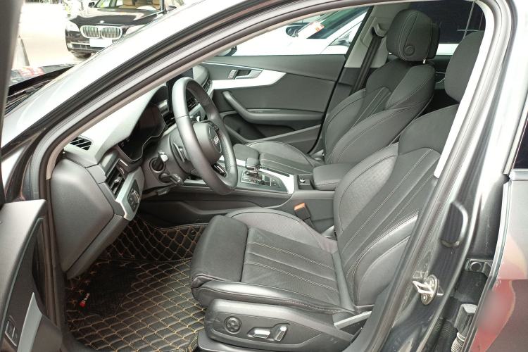 Used Audi A4L 2024 40 TFSI Fashion Dynamic Model Left Front Seat