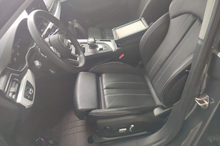 Used Audi A4L 2024 40 TFSI Fashion Dynamic Model Left Front Seat