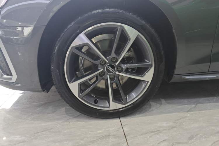 Used Audi A4L 2024 40 TFSI Fashion Dynamic Model Left Front Wheel Hub