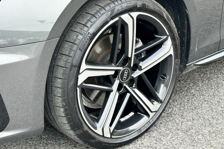 Used Audi A4L 2024 40 TFSI Luxury Dynamic Edition Left Front Wheel Hub