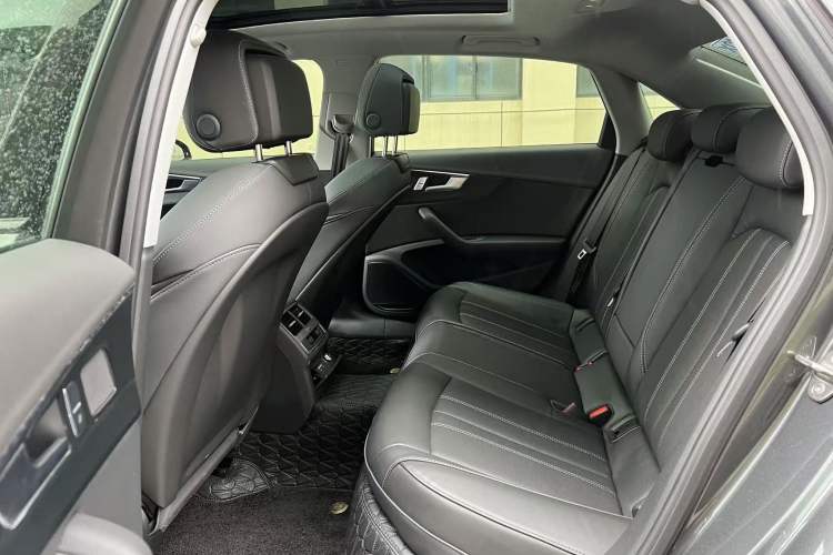 Used Audi A4L 2024 40 TFSI Fashion Dynamic Model Left Rear Seat
