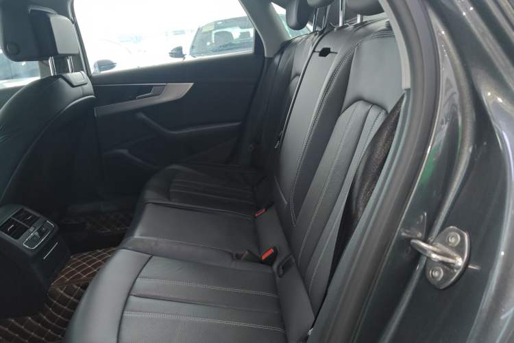 Used Audi A4L 2024 40 TFSI Fashion Dynamic Model Left Rear Seat