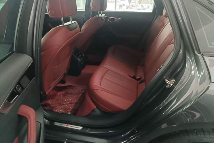 Used Audi A4L 2024 40 TFSI Luxury Dynamic Edition Left Rear Seat