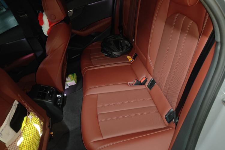 Used Audi A4L 2024 40 TFSI Luxury Dynamic Edition (Starry Night Version) Left Rear Seat