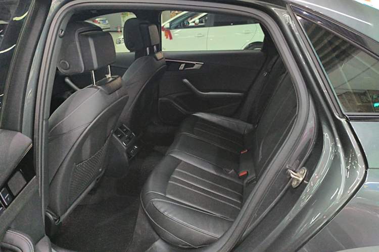 Used Audi A4L 2024 40 TFSI Luxury Dynamic Edition Left Rear Seat