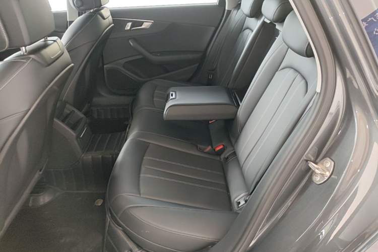 Used Audi A4L 2024 40 TFSI Fashion Dynamic Model Left Rear Seat