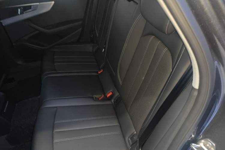 Used Audi A4L 2024 40 TFSI Fashion Dynamic Model Left Rear Seat