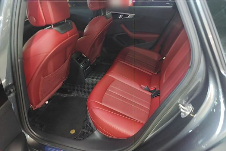 Used Audi A4L 2024 40 TFSI Luxury Dynamic Edition (Starry Night Version) Left Rear Seat