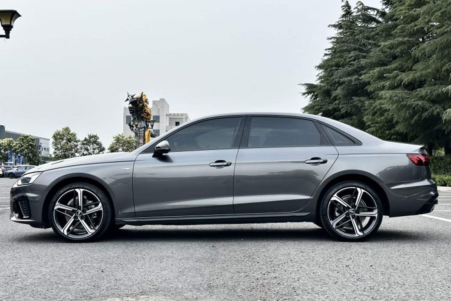 Used Audi A4L 2024 40 TFSI Luxury Dynamic Edition Left Side
