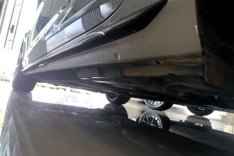 Used Audi A4L 2024 40 TFSI Luxury Dynamic Edition Left Side Sill