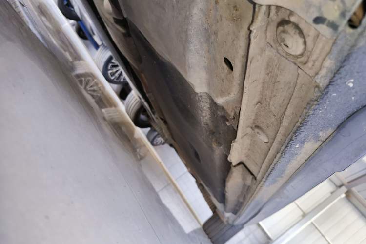 Used Audi A4L 2024 40 TFSI Fashion Dynamic Model Left Side Sill