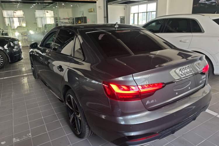 Used Audi A4L 2024 40 TFSI Luxury Dynamic Edition Rear Left 45 Deg