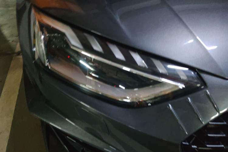 Used Audi A4L 2024 40 TFSI Fashion Dynamic Model Right Front Headlight