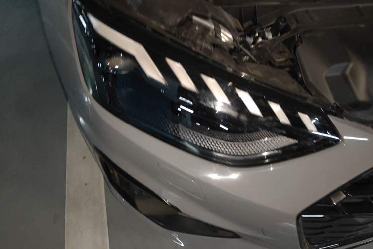 Used Audi A4L 2024 40 TFSI Luxury Dynamic Edition (Starry Night Version) Right Front Headlight