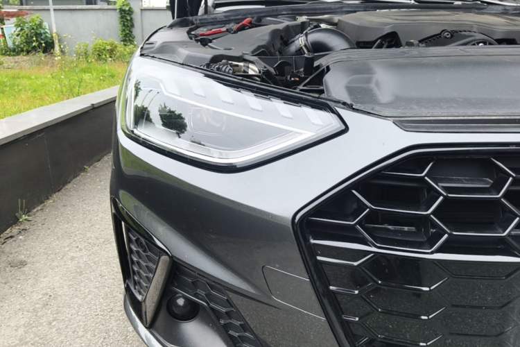 Used Audi A4L 2024 40 TFSI Luxury Dynamic Edition Right Front Headlight