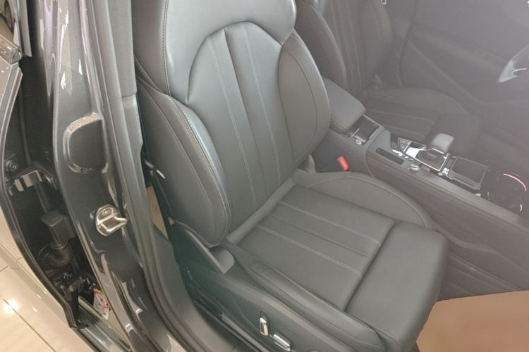 Used Audi A4L 2024 40 TFSI Luxury Dynamic Edition Right Front Seat