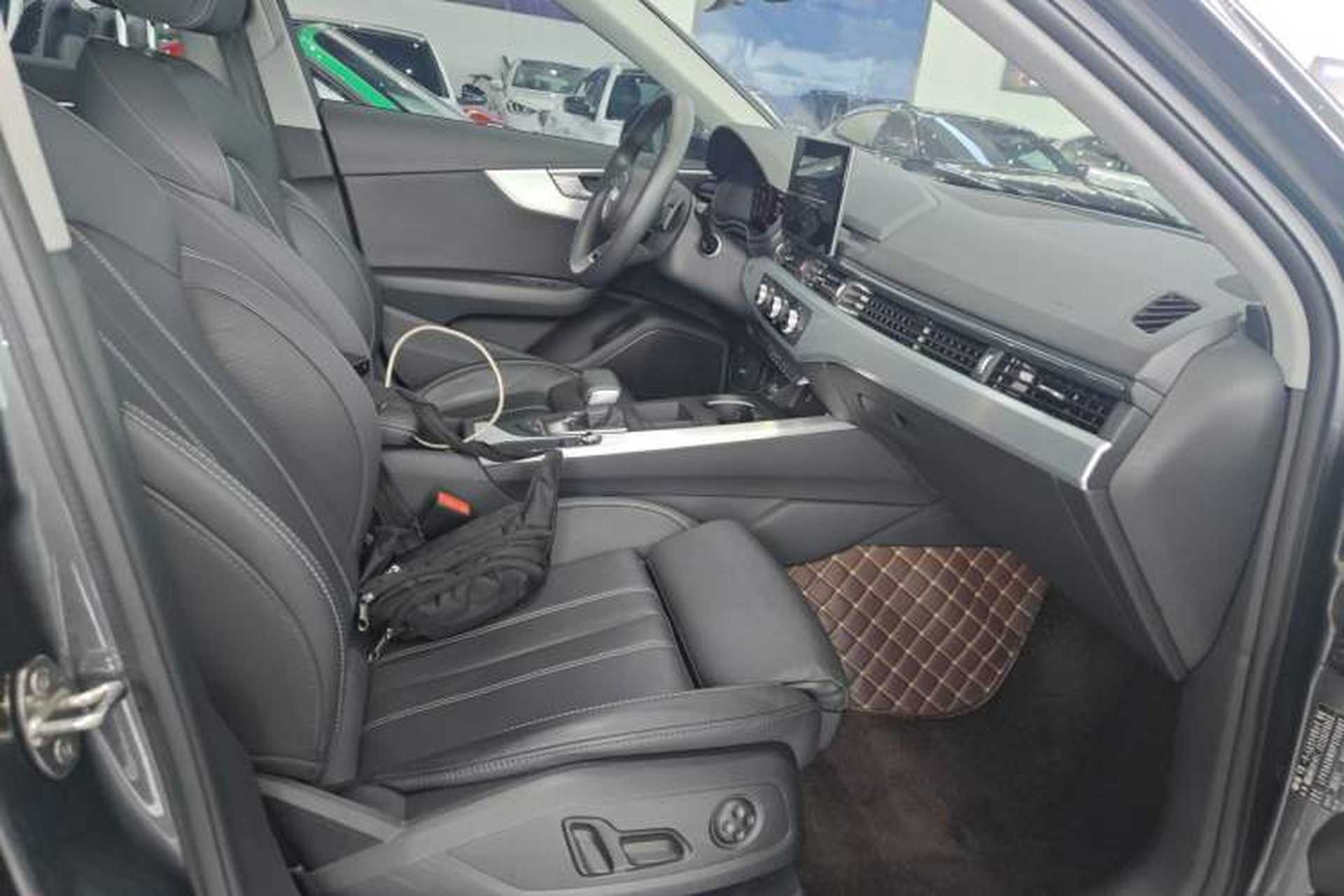 Used Audi A4L 2024 40 TFSI Fashion Dynamic Model Right Front Seat