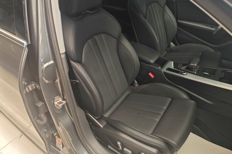 Used Audi A4L 2024 40 TFSI Fashion Dynamic Model Right Front Seat