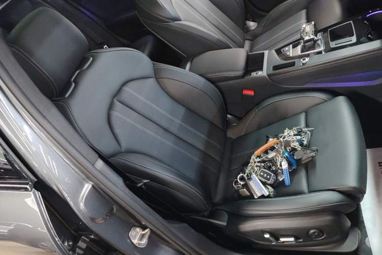Used Audi A4L 2024 40 TFSI Luxury Dynamic Edition Right Front Seat