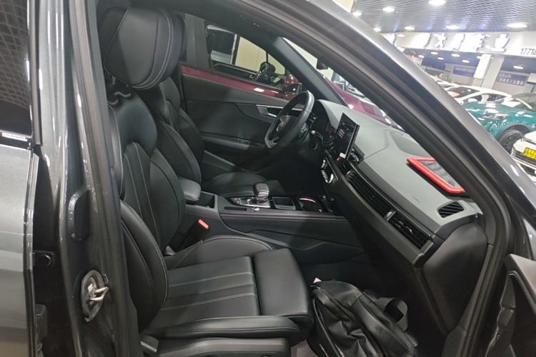 Used Audi A4L 2024 40 TFSI Luxury Dynamic Edition Right Front Seat