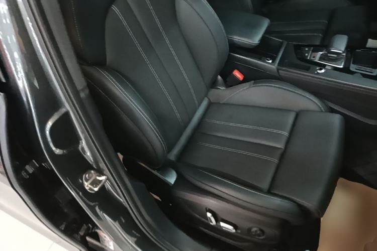 Used Audi A4L 2024 40 TFSI Luxury Dynamic Edition Right Front Seat