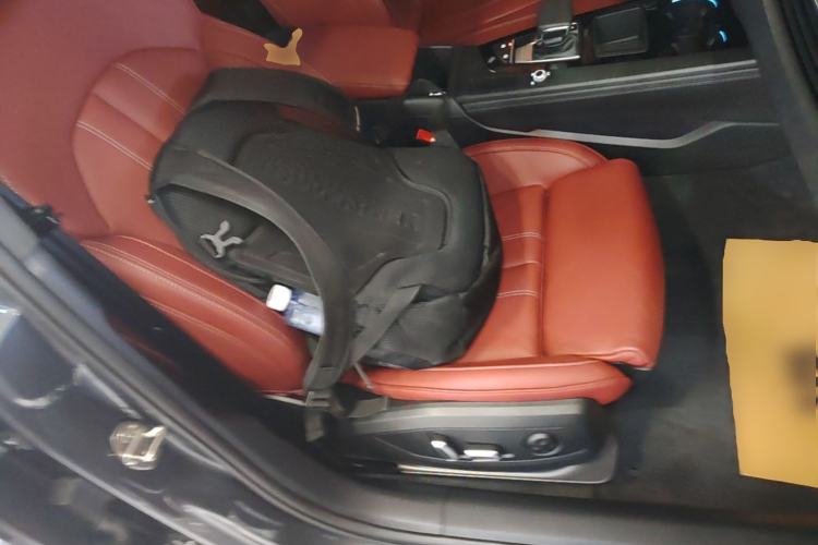 Used Audi A4L 2024 40 TFSI Luxury Dynamic Edition Right Front Seat