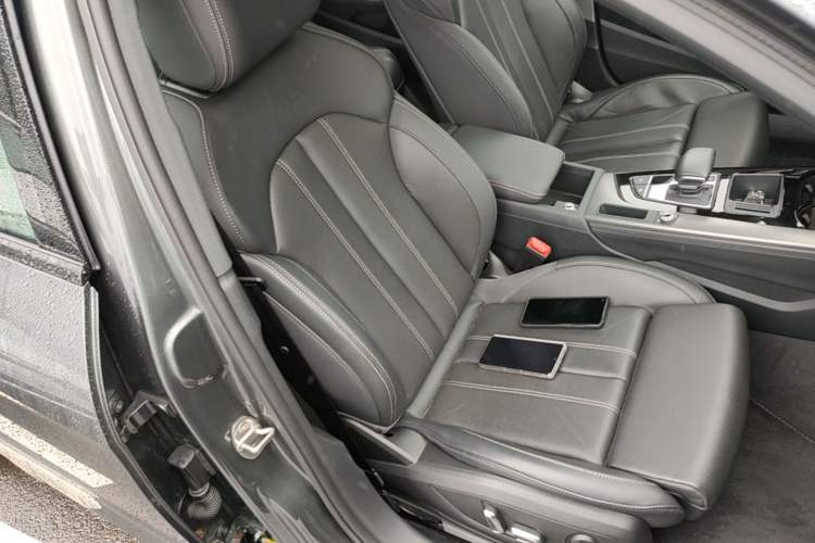 Used Audi A4L 2024 40 TFSI quattro RS Performance Package Right Front Seat