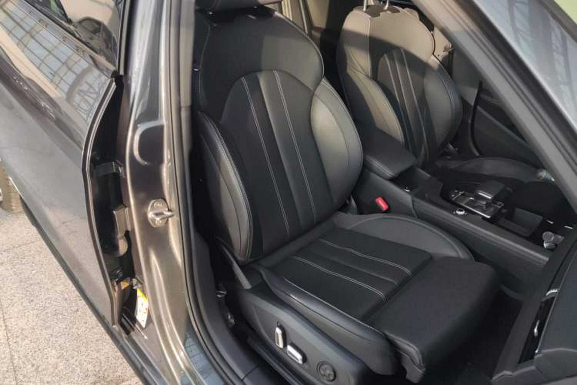Used Audi A4L 2024 40 TFSI Luxury Dynamic Edition Right Front Seat