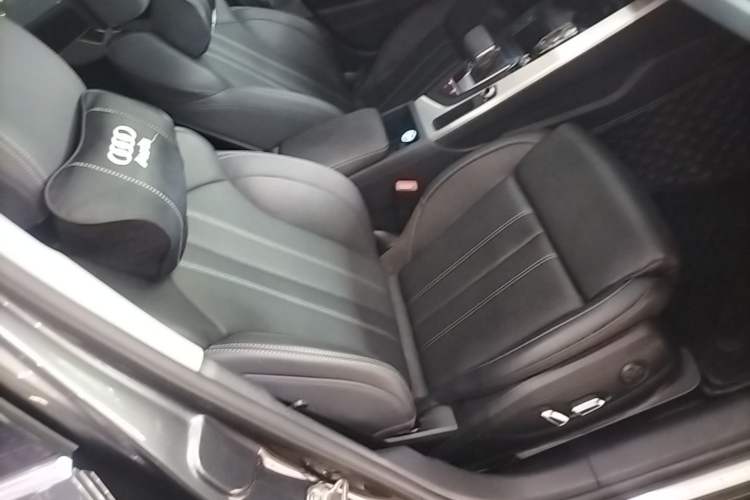 Used Audi A4L 2024 40 TFSI Fashion Dynamic Model Right Front Seat