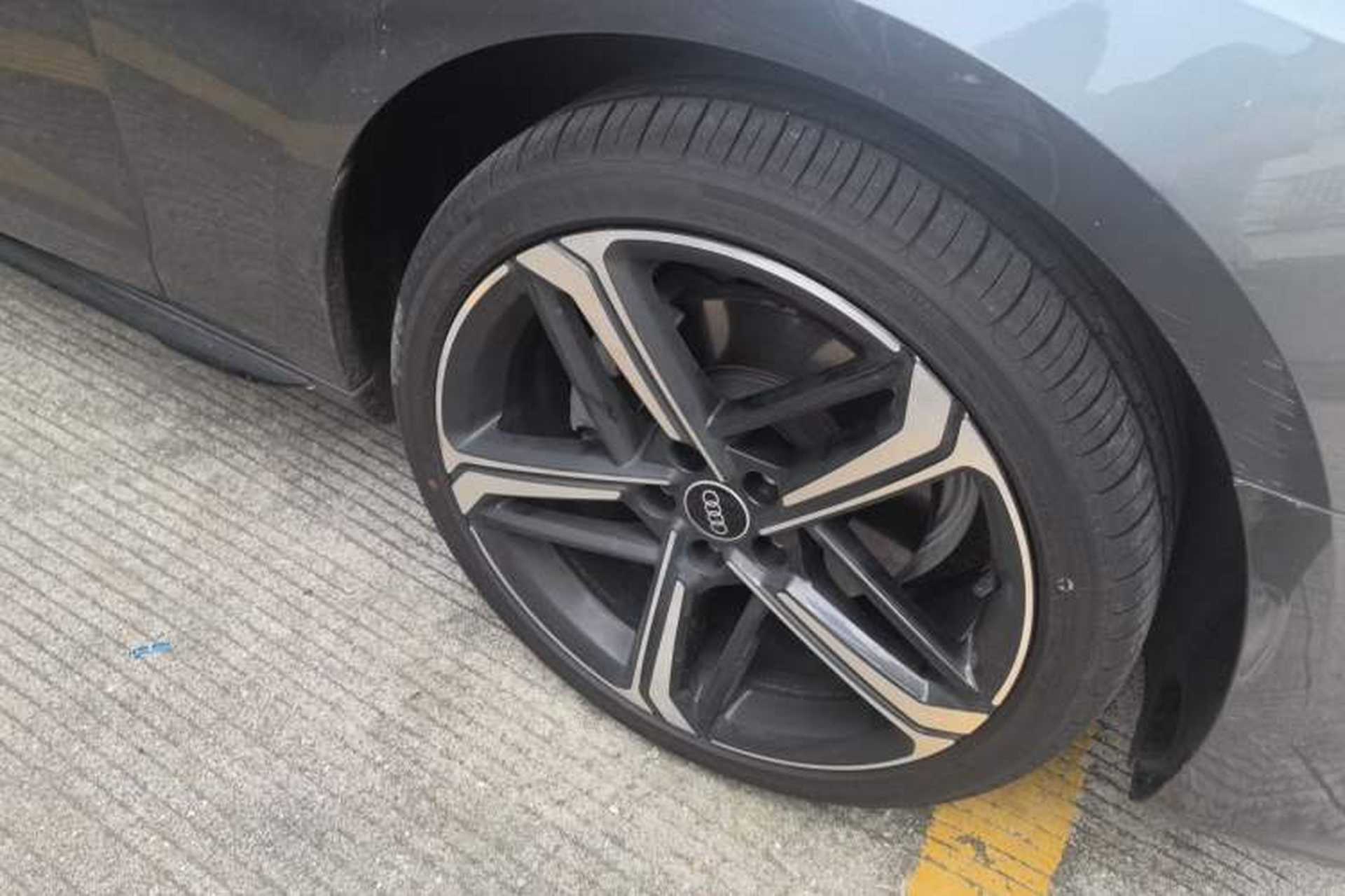 Used Audi A4L 2024 40 TFSI Luxury Dynamic Edition Right Front Wheel Hub